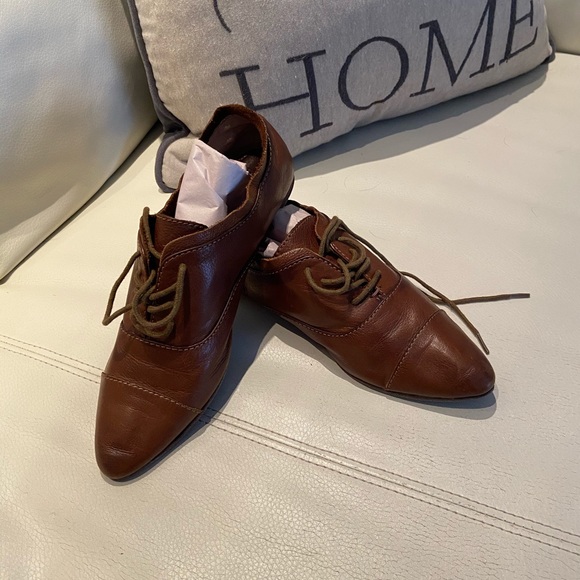 FRYE shoes flats brown size 6.5 - Picture 2 of 8